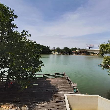Rvh Kuala Terengganu Hotell Exteriör bild